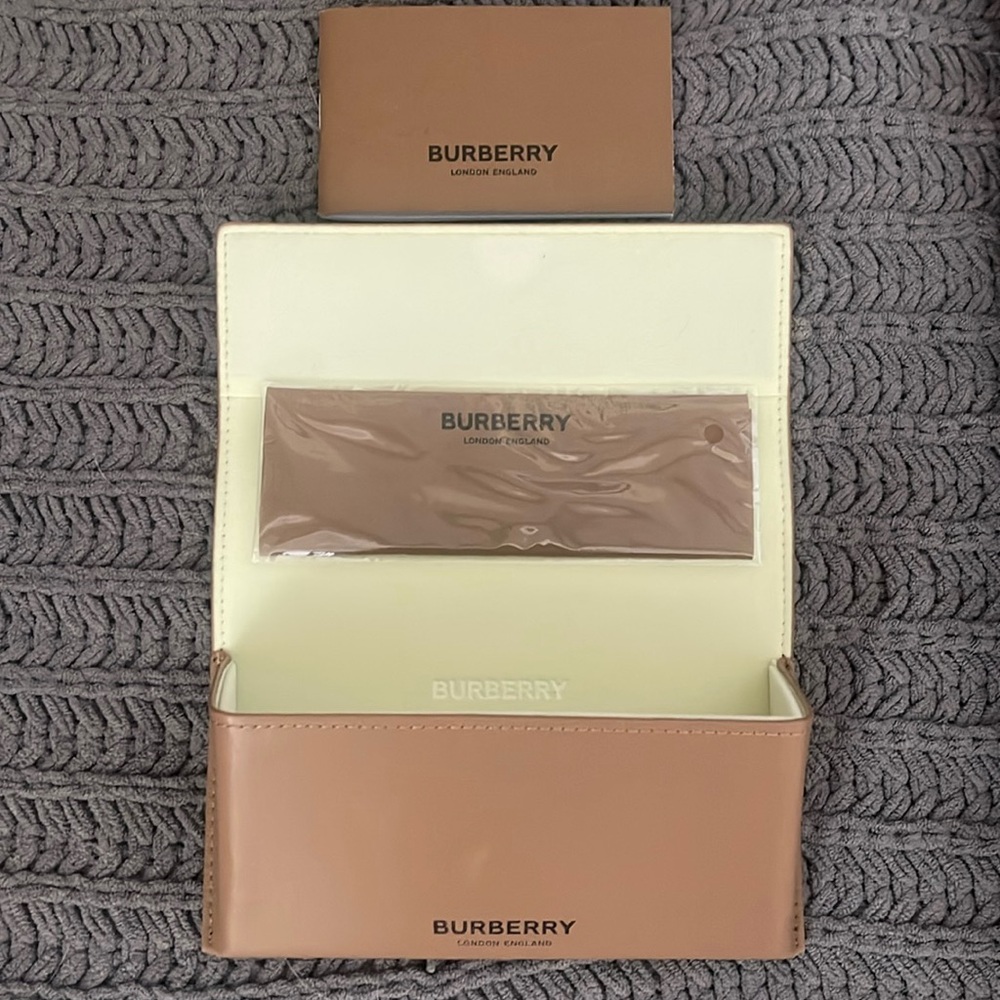 Burberry Camel Brown large Triangle Soft Leather sunglasses Case w/ Cloth